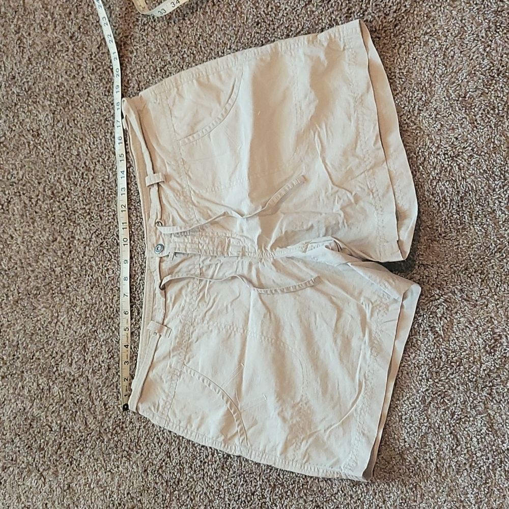 Columbia shorts